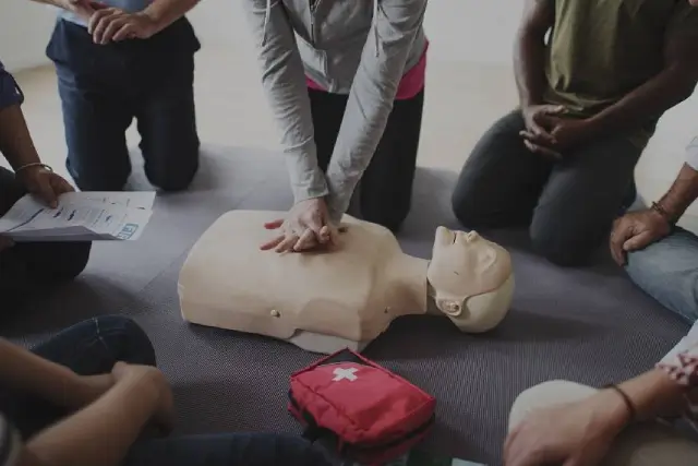 6 Reasons to Enrol in a First Aid Course in Brisbane