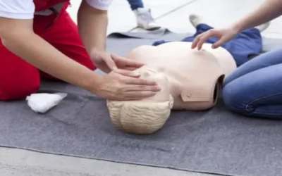 The Advantages of Enrolling in a Blended First Aid Training Course